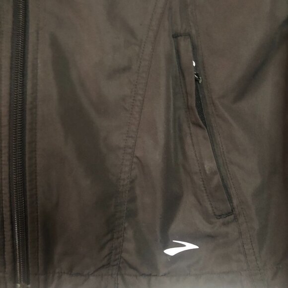 Brooks Black Size Small Full Zip Windbreaker Jacket Shelter Technology Active - Picture 5 of 12